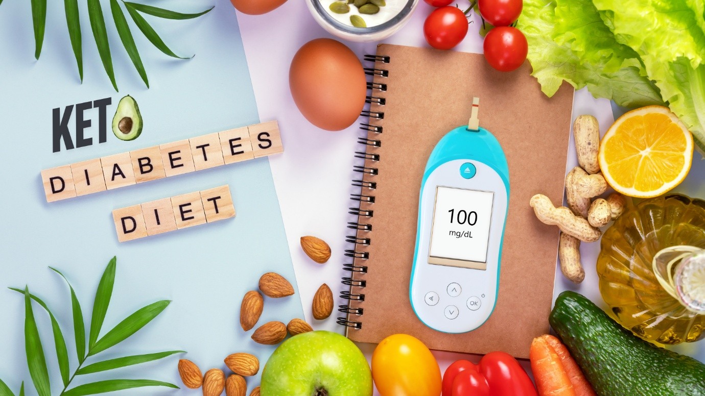 Figure 2 Keto diet approach for diabetes: combining low-carb foods and healthy fats to support blood sugar control and insulin sensitivity